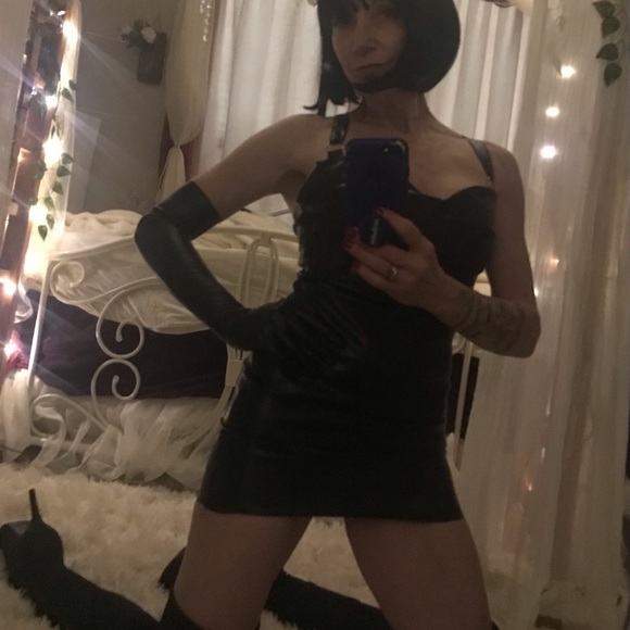 Meet your Posher, Dakota - Picture 1 of 1